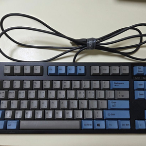 리얼포스 R2 텐키리스 저소음 키보드 이미지