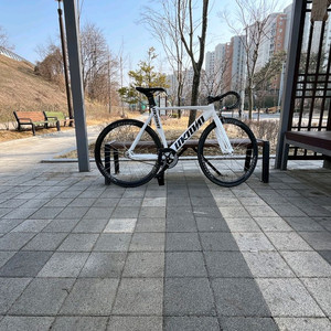 2025년식 언노운 픽시 싱귤러리티 자전거 이미지