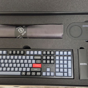 키크론 제노니아 한정판 프리미엄 풀세트 (키보드, 마우스, 마우스패드, 무선 충전기)