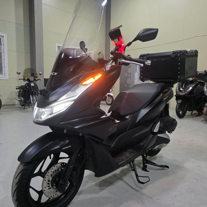 블박2채널 혼다 PCX125abs 21년식 4천km 소모품올교환 점검완료:) 이미지