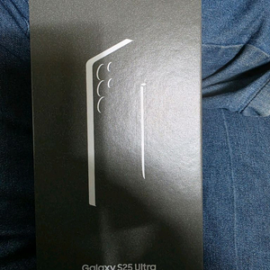 S25 ULTRA 256GB SK 휴대폰 판매합니다.