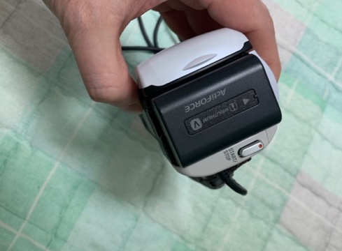 화이트 예쁜 레어색상 소니 HDR-PJ380 화이트 프로젝터 내장 빈티지캠코더 팝니다.--4