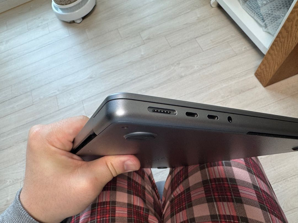 Macbook Pro 14인치 M1 Max 32G 1TB (CPU 10코어, GPU 32코어) 이미지