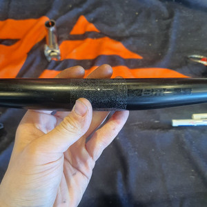 BMC 카본 MTB 핸들바 탈거 제품