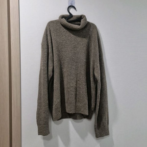 LE17SEPTEMBRE 르셉템버 터틀넥 니트 브라운