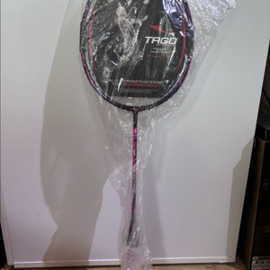 타고 배드민턴 라켓 새상품