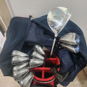 나이키 슬링샷 아이언 골프채 풀세트입니다