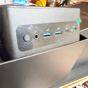 게이밍 미니 PC AMD Ryzen 7 Pro 8845HS (그래픽 780M, ddr5 32GB, 1TB SSD)