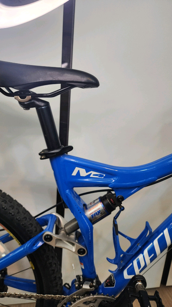 스페셜라이즈드 스텀점퍼 산악자전거--6