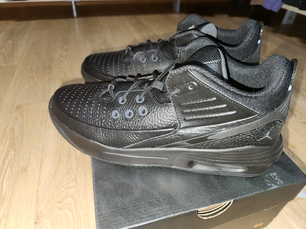 [새상품]조던 MAX AURA 5 블랙 팝니다.--1