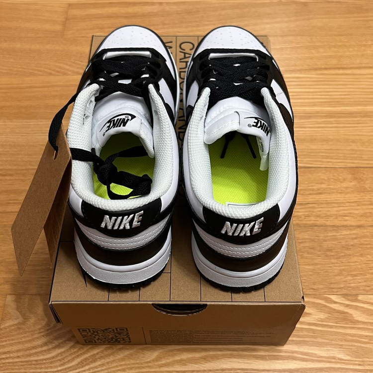 나이키 덩크 로우 넥스트 네이쳐 범고래 블랙 240 사이즈 새제품 DD1873-102 Nike 스니커즈 운동화 신발 이미지