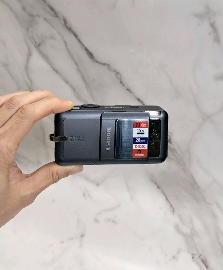 레트로 감성! 캐논 파워샷 PowerShot S70 빈티지 디카 이미지