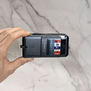 레트로 감성! 캐논 파워샷 PowerShot S70 빈티지 디카 이미지