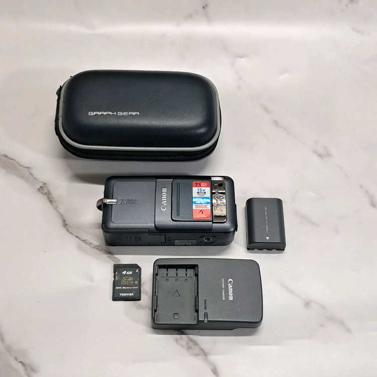 레트로 감성! 캐논 파워샷 PowerShot S70 빈티지 디카 이미지