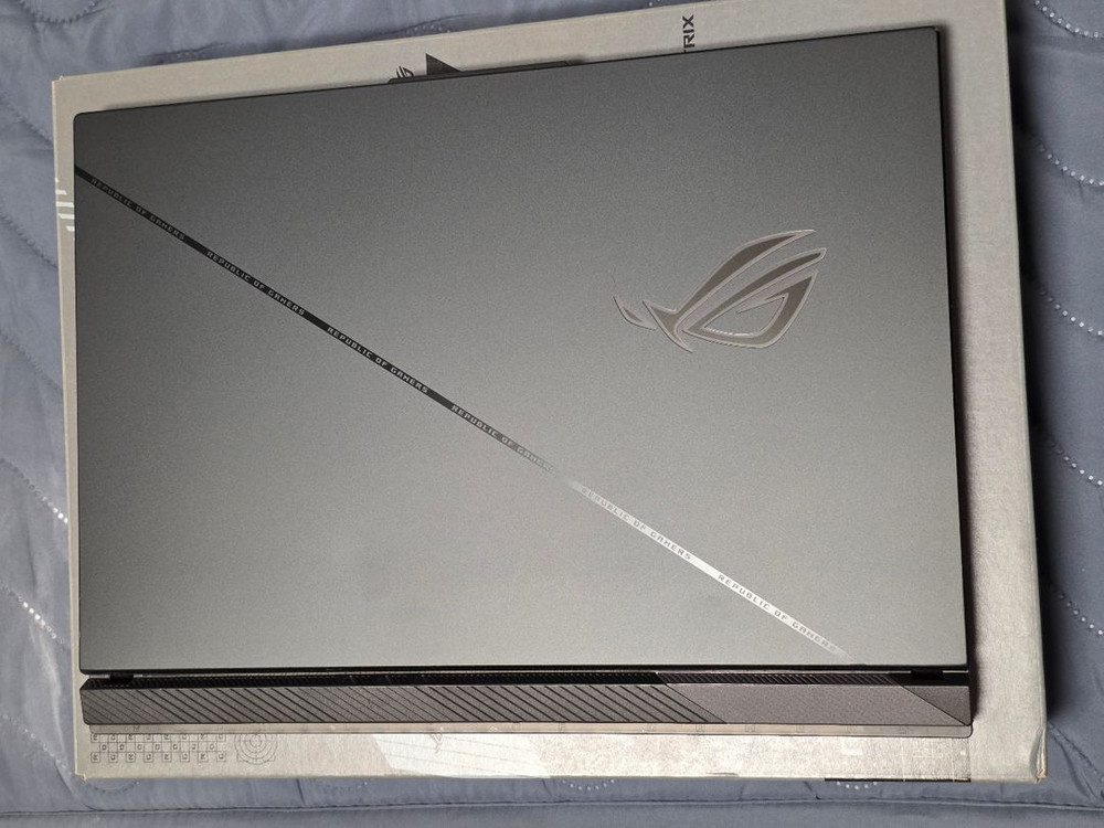 ASUS STRIX SCAR G18 4080 (64/1TB) 이미지