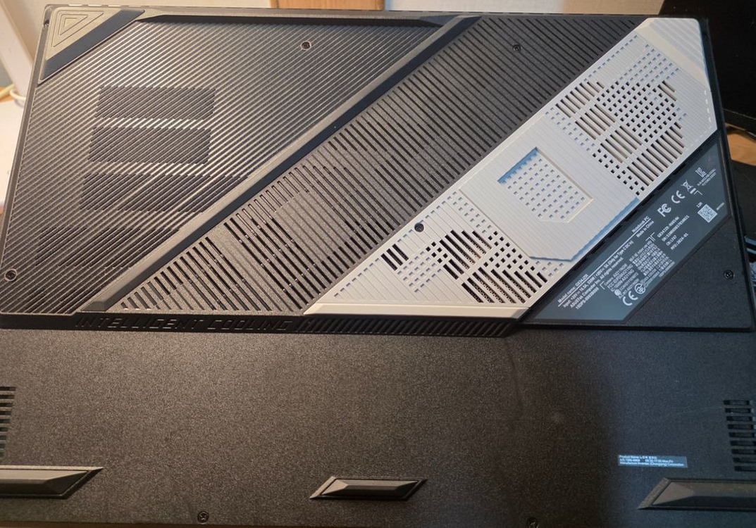 ASUS STRIX SCAR G18 4080 (64/1TB) 이미지