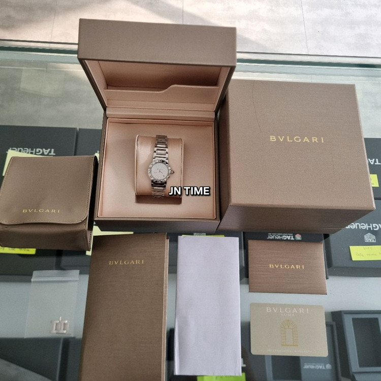 불가리 불가리 신형 비제로 쿼츠 마더 오브 펄 26mm BBL26WSSD 이미지