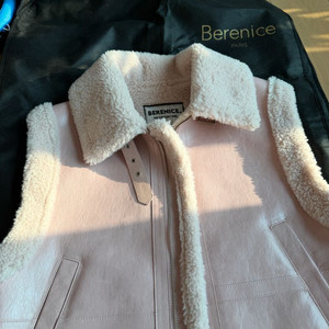 양가죽 집업 자켓 베르니스 무스탕 핑크 베스트 조끼 이미지