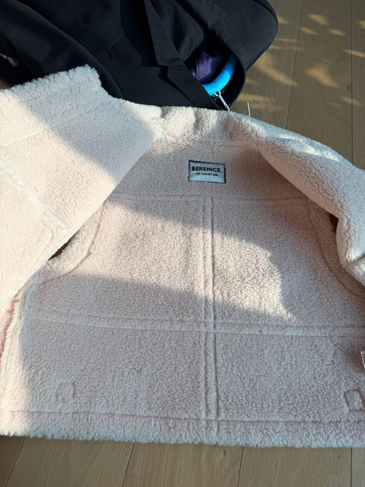 양가죽 집업 자켓 베르니스 무스탕 핑크 베스트 조끼 이미지