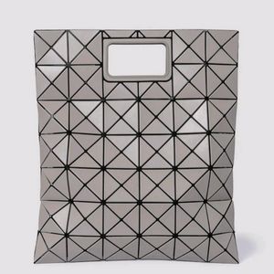 이세이미야케 바오바오 보카 백 매트 그레이지 (그레이베이지)