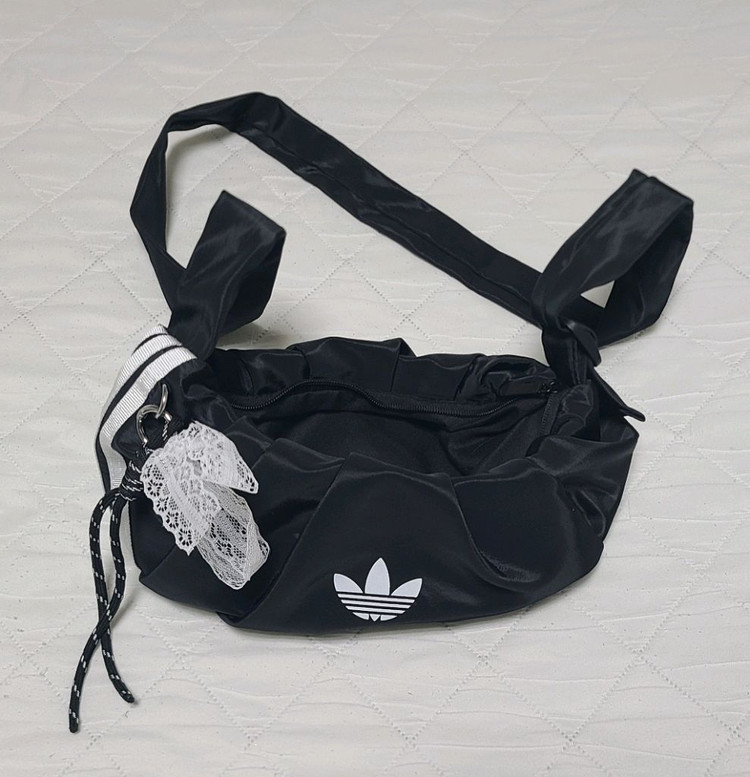 아디다스 미니 숄더백 / 힙색 / 크로스백/ 웨이스트백 (새상품) 이미지
