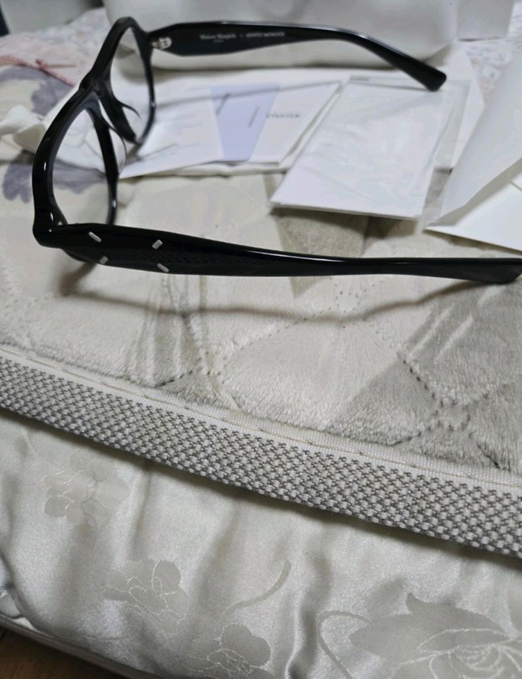 젠틀몬스터 마르지엘라 113 안경 이미지