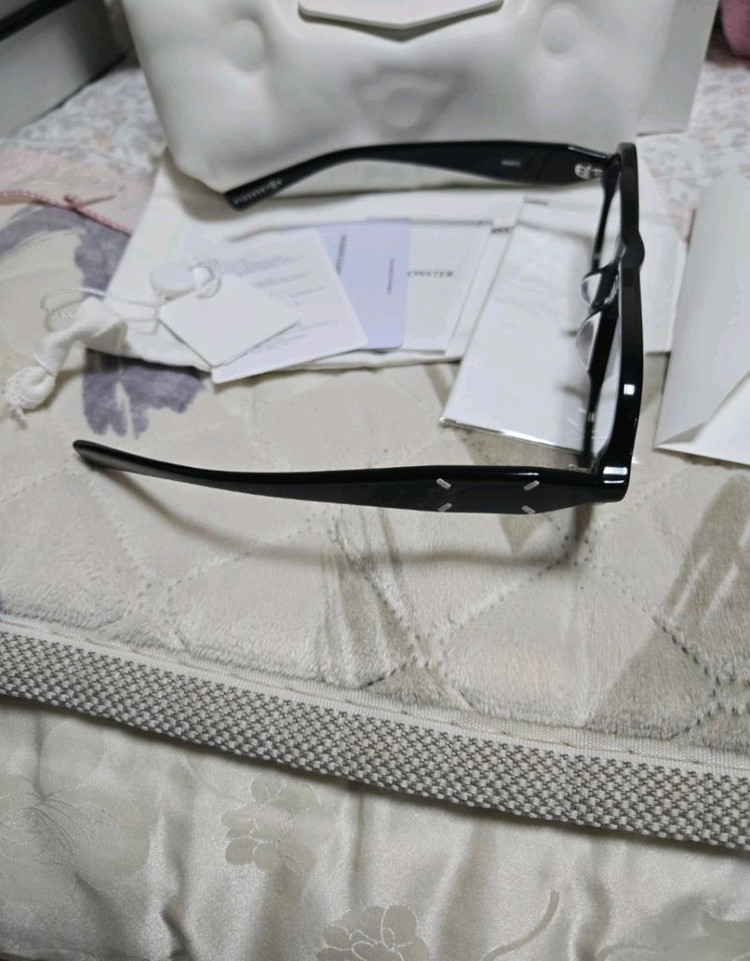 젠틀몬스터 마르지엘라 113 안경 이미지