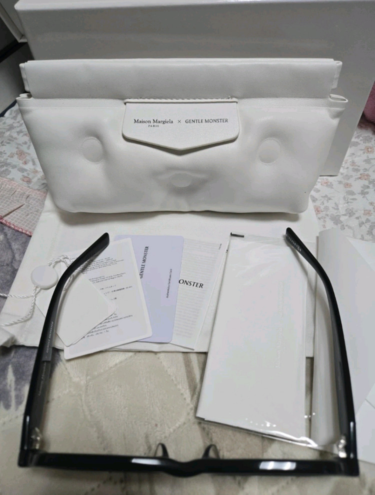 젠틀몬스터 마르지엘라 113 안경 이미지