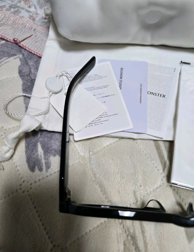 젠틀몬스터 마르지엘라 113 안경 이미지