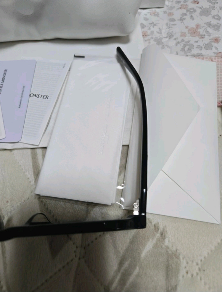 젠틀몬스터 마르지엘라 113 안경 이미지