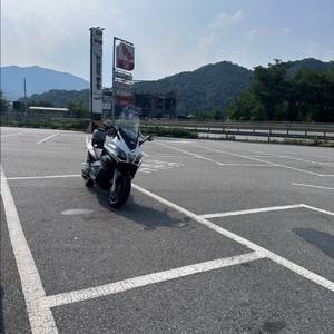 초고속 빅스쿠터(아프릴리아 850cc 스쿠터)