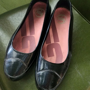 핏플랍 듀 페이턴트올블랙