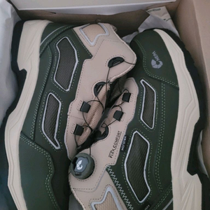 네파 안전화 270