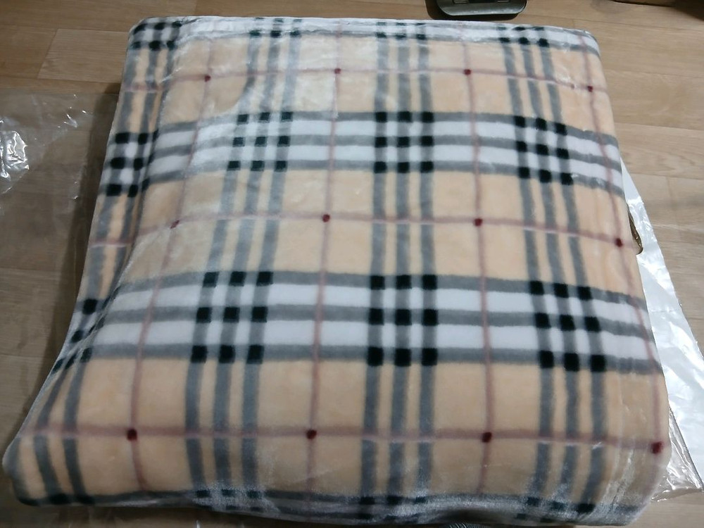 버버리 패턴 담요 새상품--5