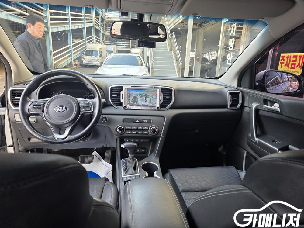 [기아]스포티지 4세대 (QL) 디젤 2.0 2WD 프레스티지 #3월급매 이미지