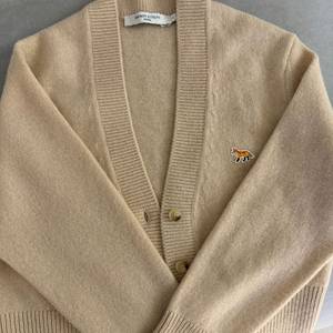 메종키츠네 가디건