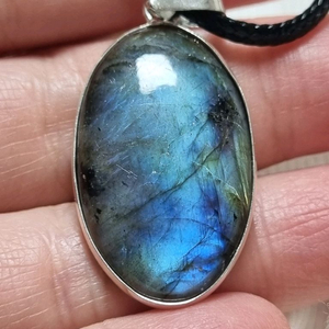 천연 래브라도라이트 원석 펜던트 목걸이 이미지