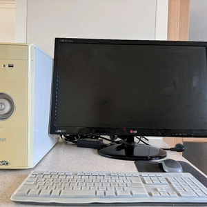 조립식 컴퓨터 본체+LG27인치 모니터+키보드+마우스 일괄