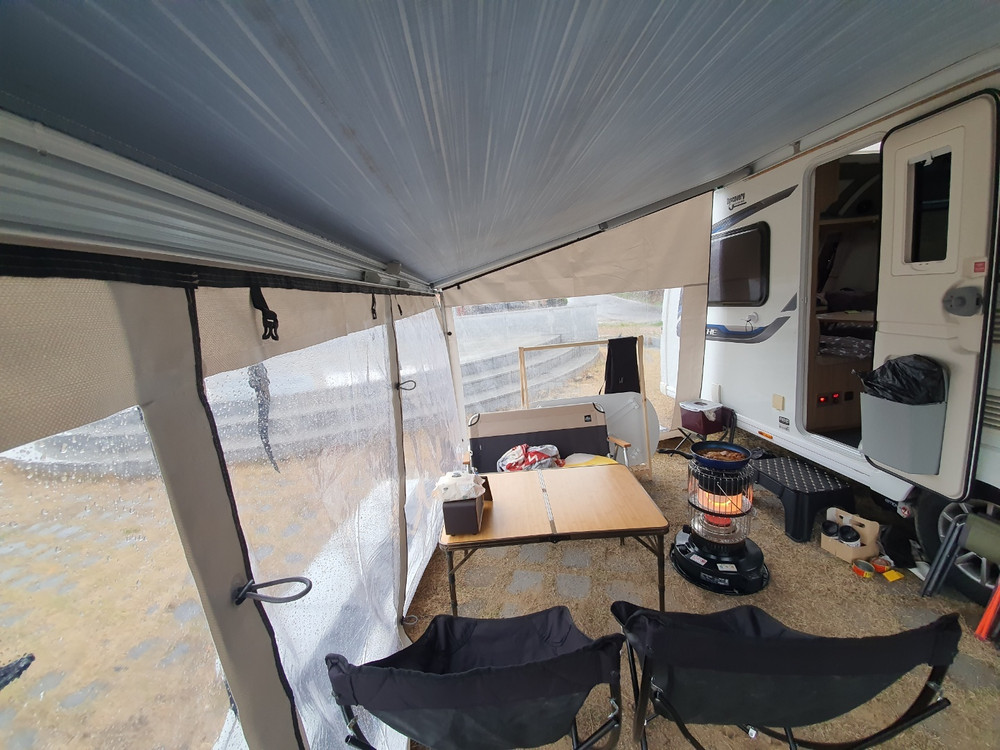 캠핑카&카라반 툴레 어닝룸 판매합니다. 이미지