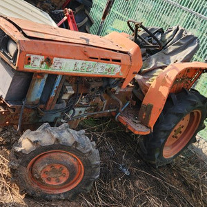 대동 22마력 L2202 트랙터 트랙트 트렉터 트렉트 부품용이나 수리용으로 이미지