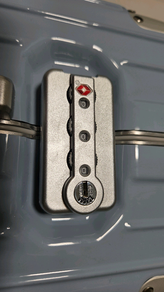 리모와 하이브리드 스카이블루 캐빈 기내용--2