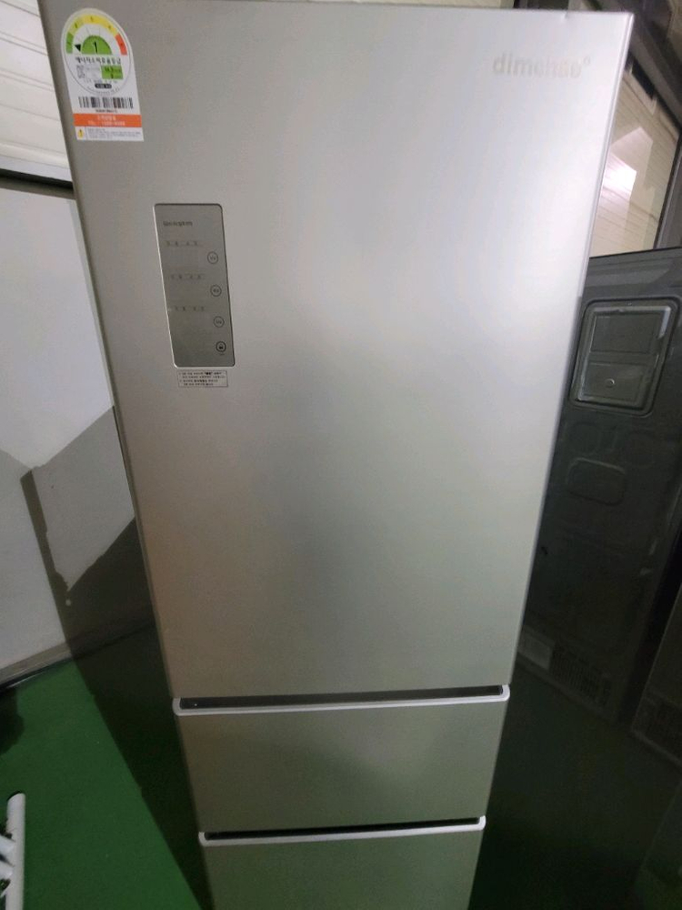 무료배송설치 딤채 330L 김치냉장고 2015,12제조,--1