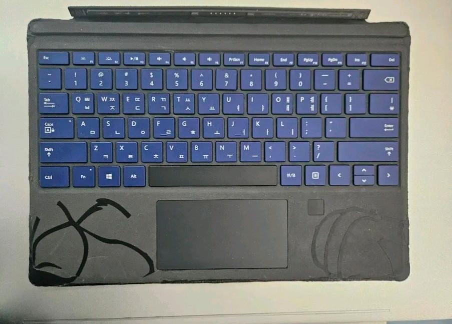 서피스프로4 i7 16/512Gb 타입커버 키보드 포함--5