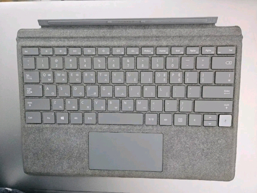 서피스프로4 i7 16/512Gb 타입커버 키보드 포함--6