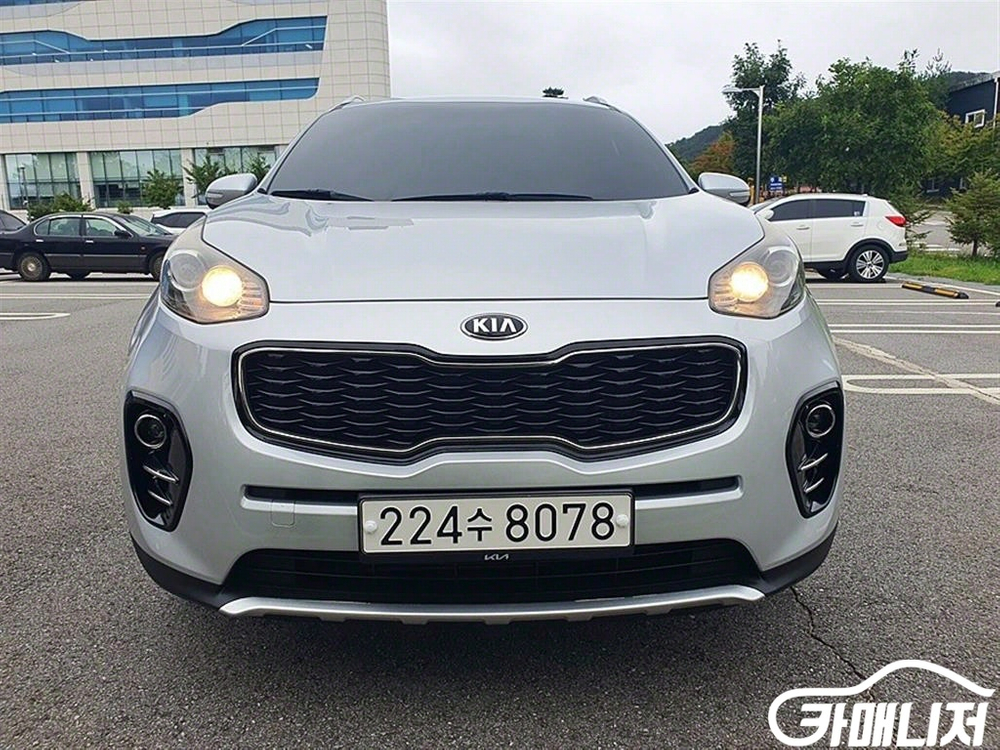 [기아]스포티지 4세대 (QL) 디젤 2.0 2WD 프레스티지 #3월급매 이미지