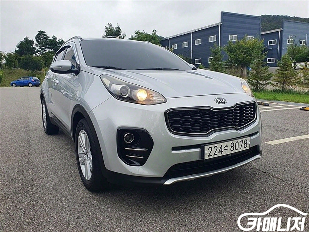 [기아]스포티지 4세대 (QL) 디젤 2.0 2WD 프레스티지 #3월급매 이미지