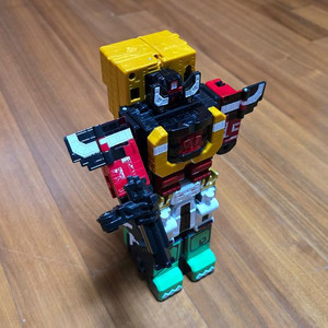 애니멀포스 와일드킹 무기있어요