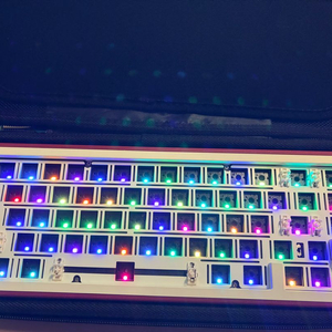 Story65 r3 키보드 팝니다 이미지