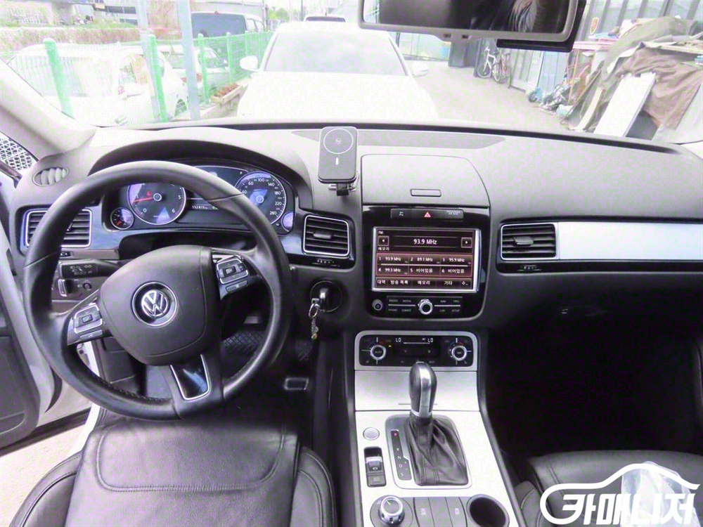 [폭스바겐]뉴 투아렉 V6 3.0 TDI 블루모션 (5인승) #3월급매--7