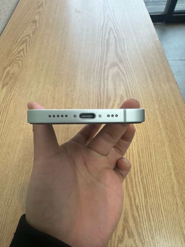 아이폰16e 128gb 화이트 마지막가격--5